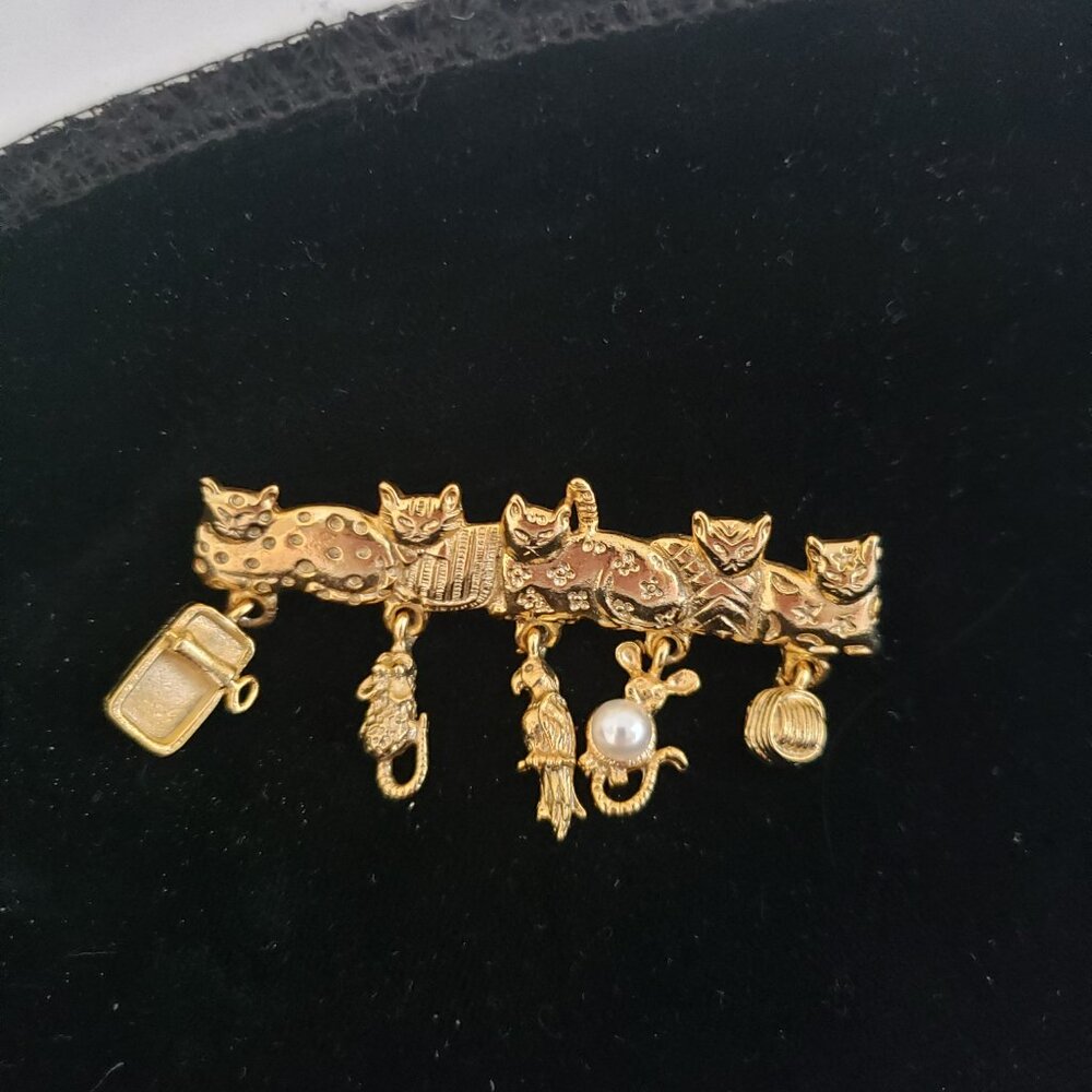 Vintage Brooches